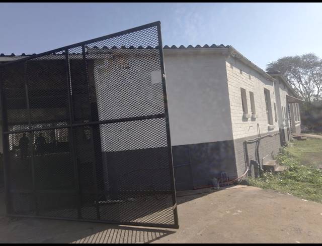288M² SERVICE STATION TO LET IN BALLITO CENTRAL